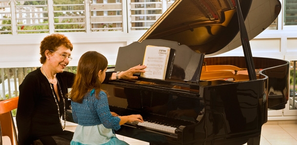 Để Tạo Hứng Thú Cho Trẻ Học Piano Cần Những Gì? 